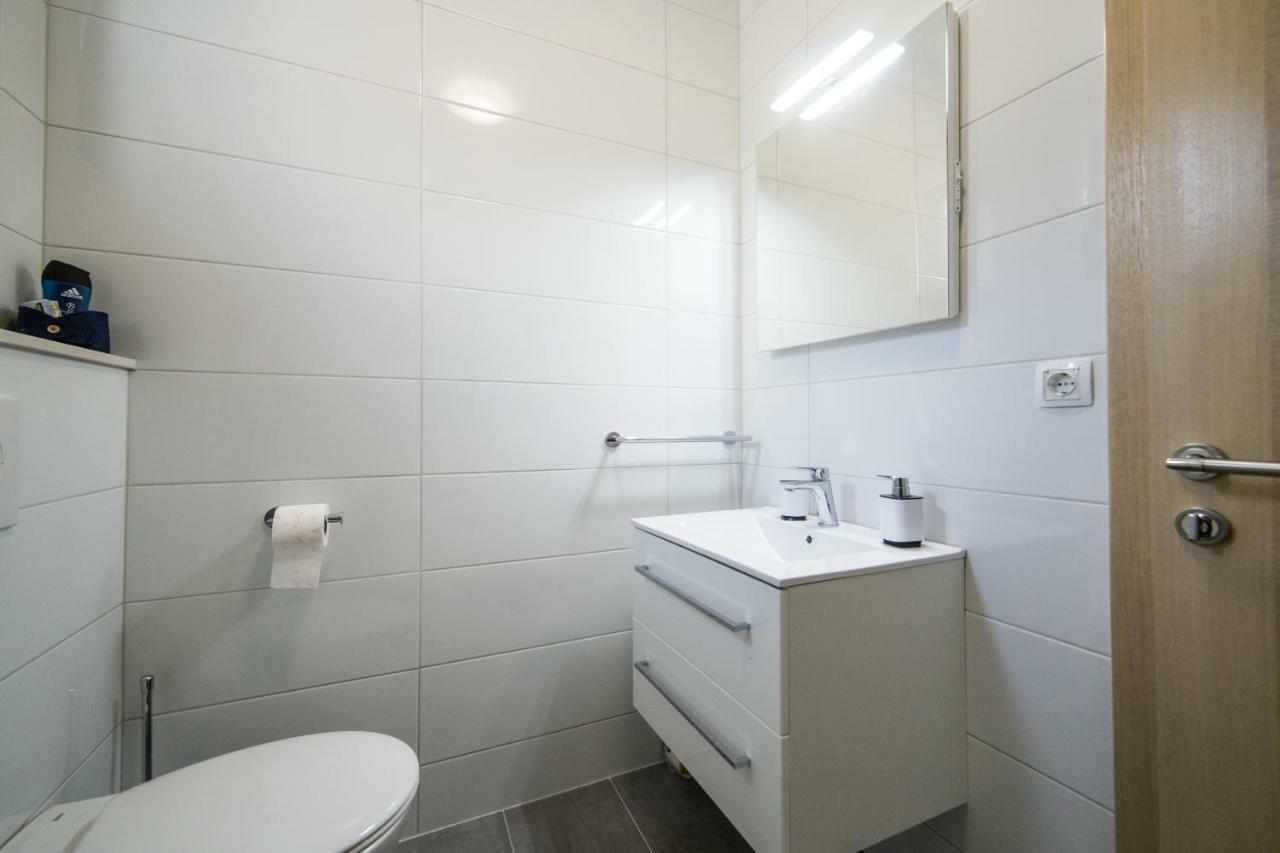 Apartmani Ujdur Gradac  Eksteriør bilde