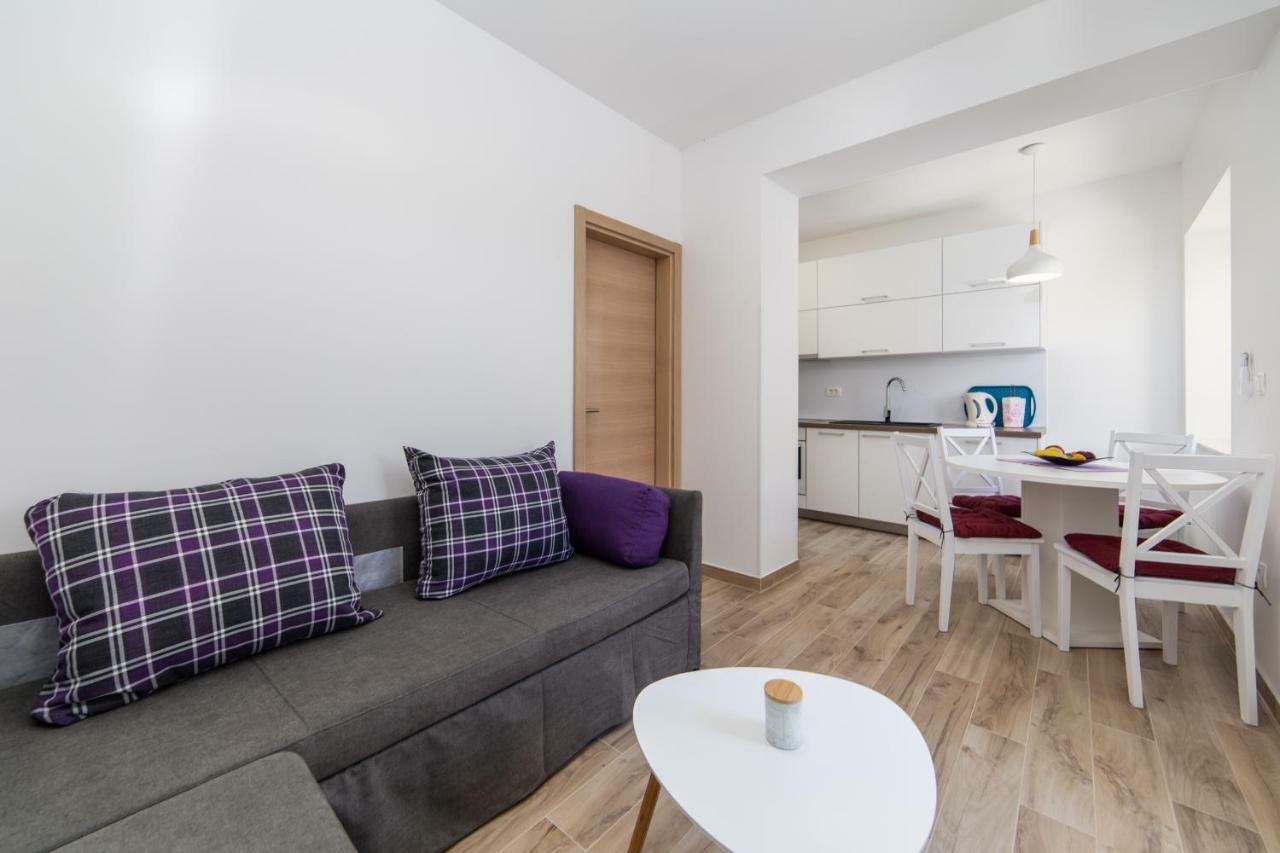 Apartmani Ujdur Gradac  Eksteriør bilde